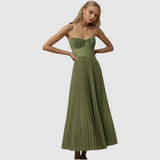 Adéla - Eleganza moderna con schiena scoperta