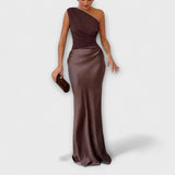 Elegante maxi abito a spalla unica