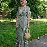Vivienne | Abito Maxi Floreale con Scollo a V e Maniche Trasparenti